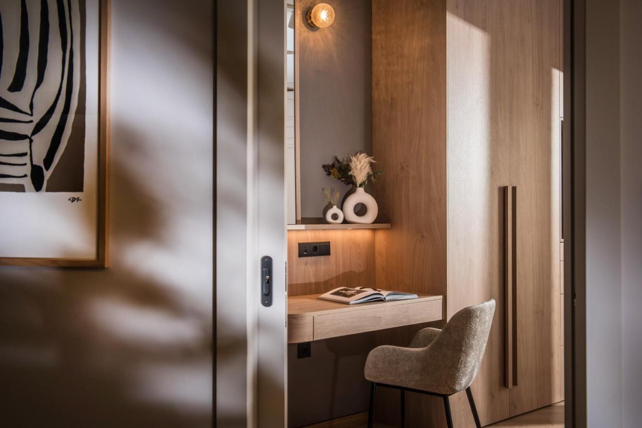 Relaxo Collection Luxury Suites In The Heart Of Heraklion エクステリア 写真